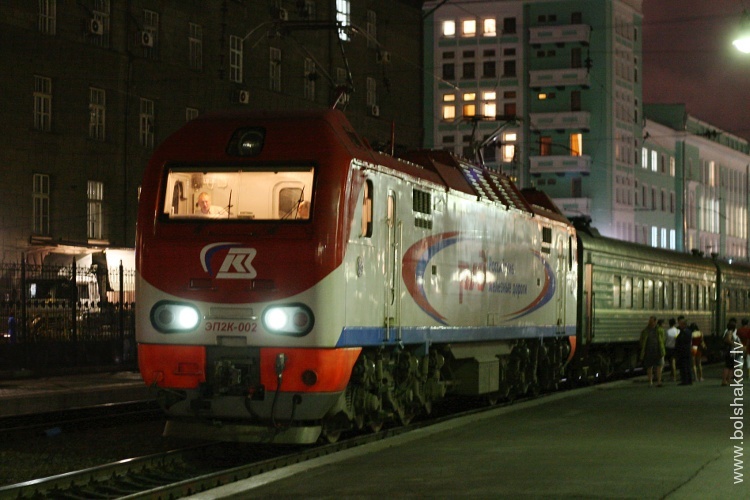 ЭП2К-002 на станции Новосибирск-Главный